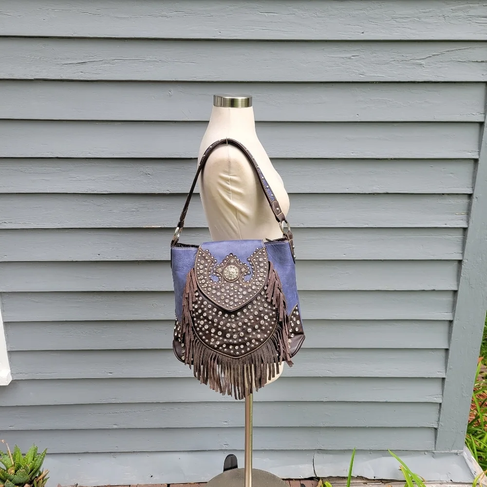 Trinity‎ Ranch Periwinkle Leatherette CCW Conseal Carry Boho Western Fringe Bag
